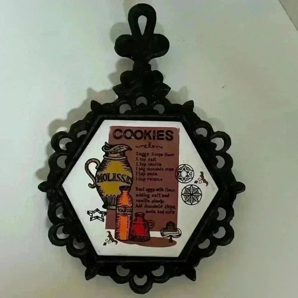 Holt Howard cookie recipe trivet; metal and tile